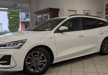Ford Focus 8.500 km 27.375 &euro; Lauterbach 36341