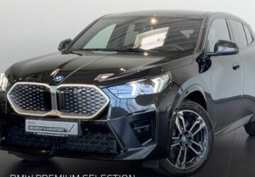 BMW iX2 12.664 km 52.900 &euro; Fulda 36043