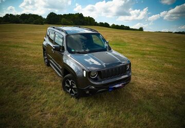 Jeep Renegade 52.000 km 22.500 &euro; Hosenfeld 36154