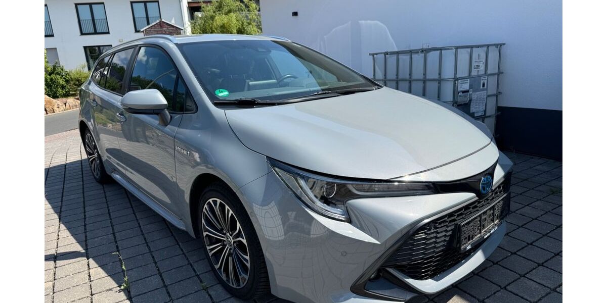 Toyota Corolla 100.700 km 18.900 &euro; Petersberg 36100
