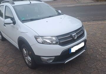 Dacia Sandero 98.500 km 6.500 &euro; Künzell 36093