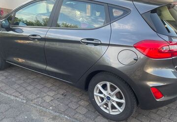 Ford Fiesta 63.000 km 7.300 &euro; Tann 36142