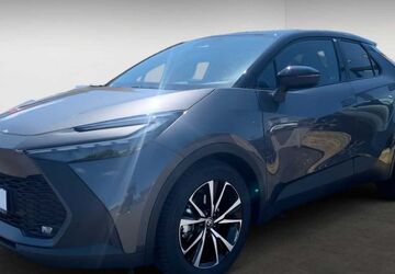 Toyota C-HR 4.039 km 29.990 &euro; Petersberg 36100