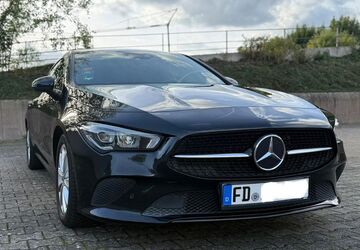 Mercedes-Benz CLA 180 Shooting Brake 180.000 km 16.100 &euro; Fulda 36041