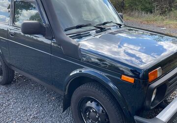 Lada Niva 97.000 km 6.500 &euro; Fulda 36043